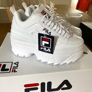 NWT Size 8 FILA DISRUPTOR II WEDGE PATENT